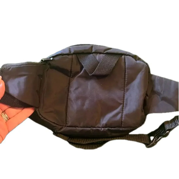 ADIDAS belt bag! - Picture 5 of 5